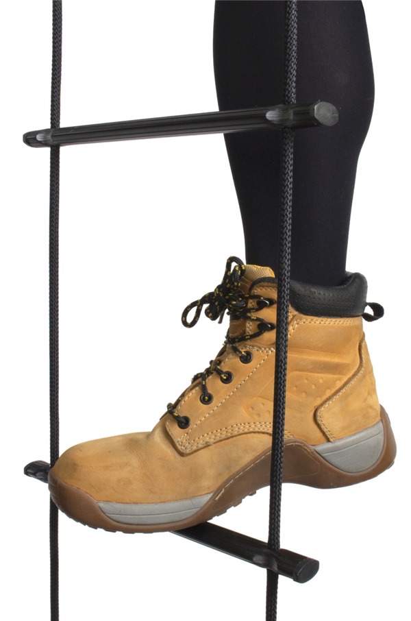 8mm Black Polyester Wide Rung Rope Ladder | GF-DL010C-05 | SafetyLiftinGear