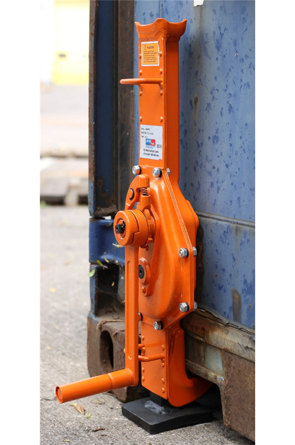 3000kg Mechanical Steel Jack RJ030 SafetyLiftinGear