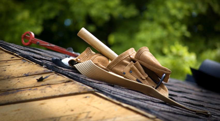 tool belt resting on roof